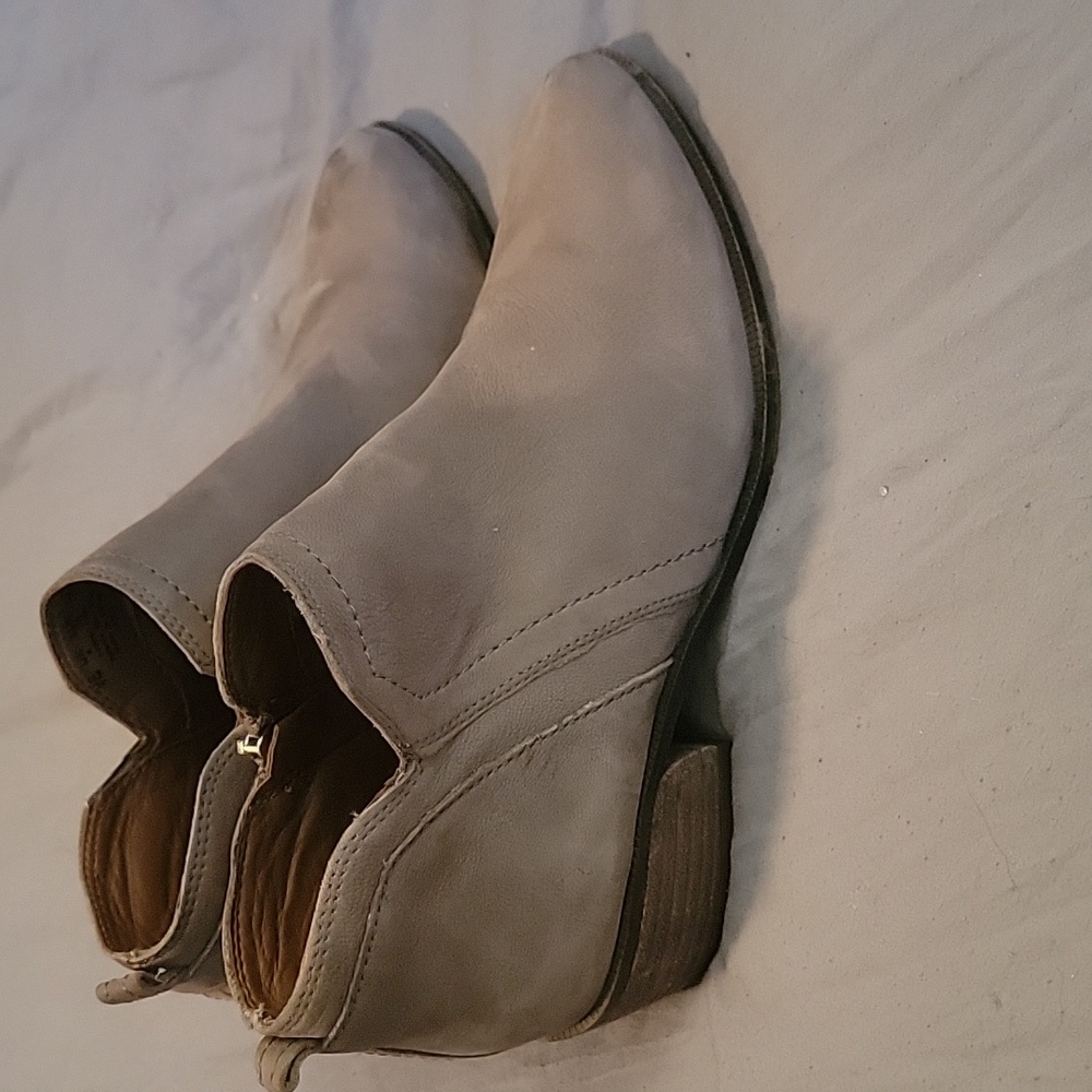 Women's Light Grey Ankle Boots